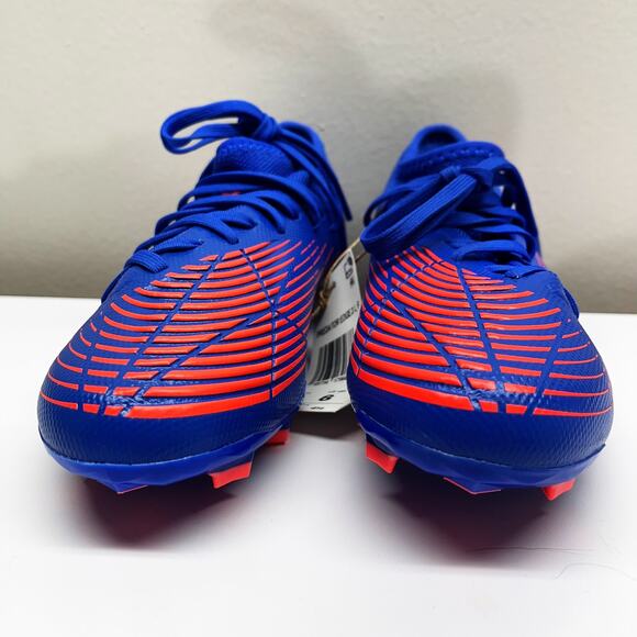 Athletic_Shoes